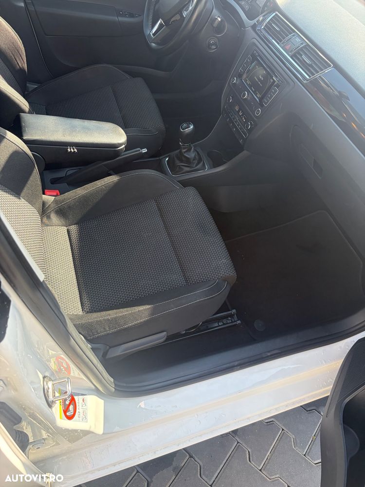 Skoda RAPID 1.2 TSI Style - 35