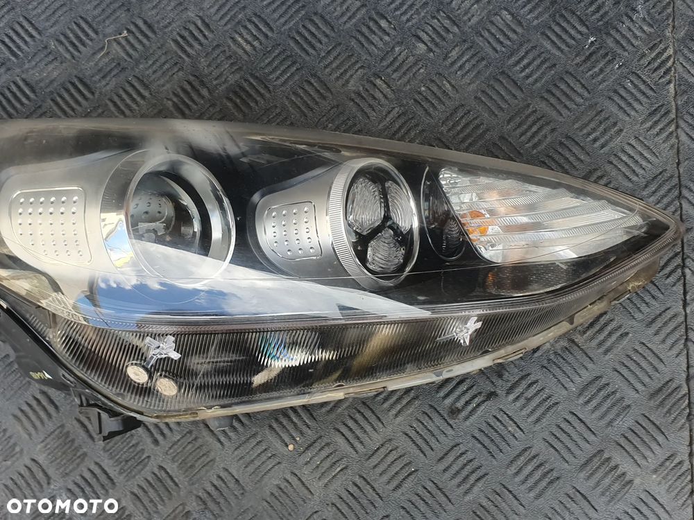 LAMPA REFLEKTOR PRAWY PRZÓD PRZEDNI KIA Sportage IV 92102-F1040 16-21r HOMOLOGACJA E9 - 3