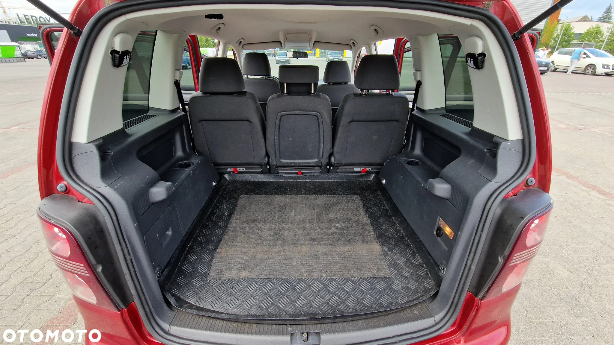 Volkswagen Touran 1.4 TSI Trendline DSG - 10