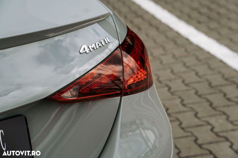 Mercedes-Benz C - 28