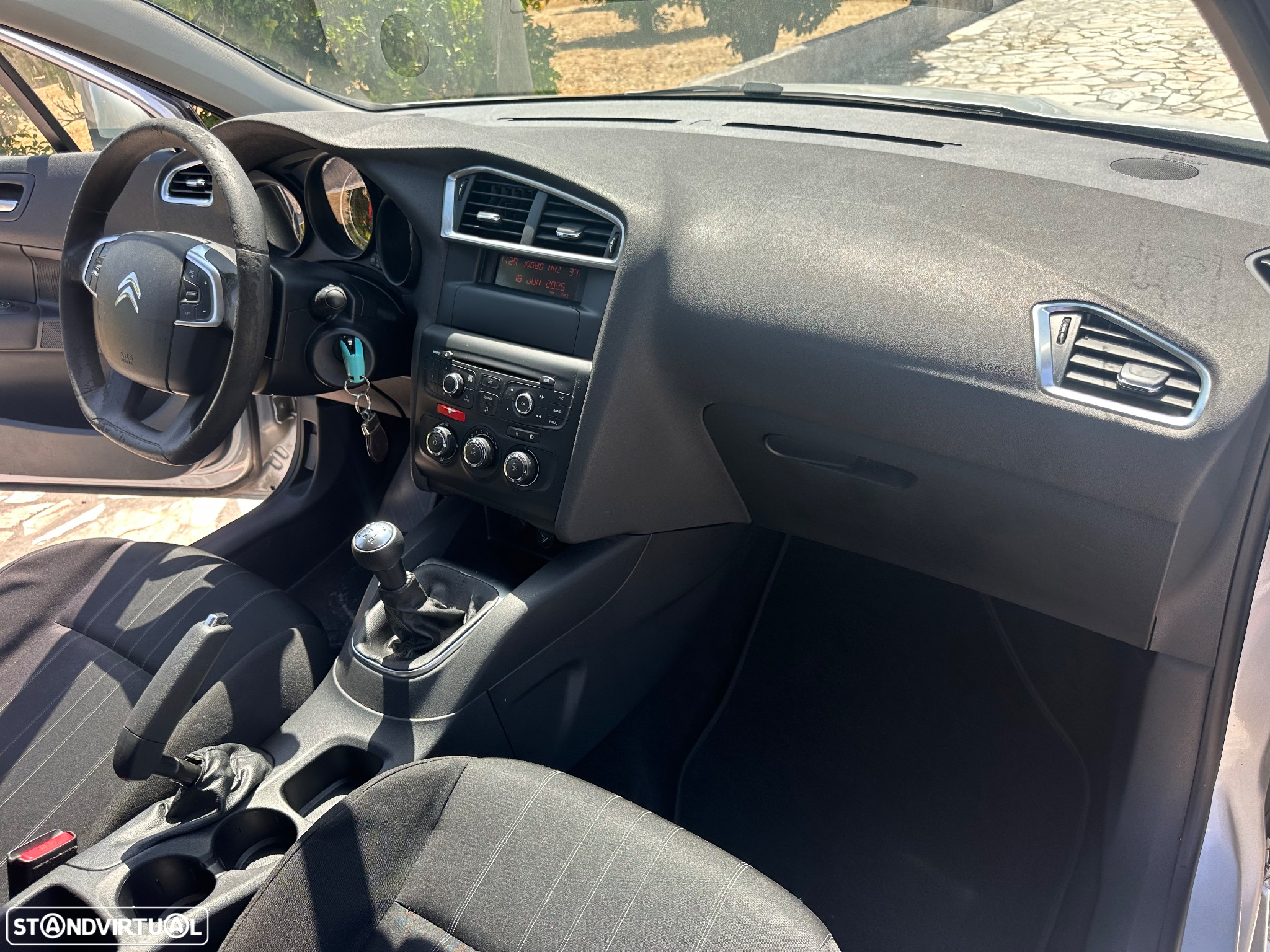 Citroën C4 1.6 HDi Attraction - 21