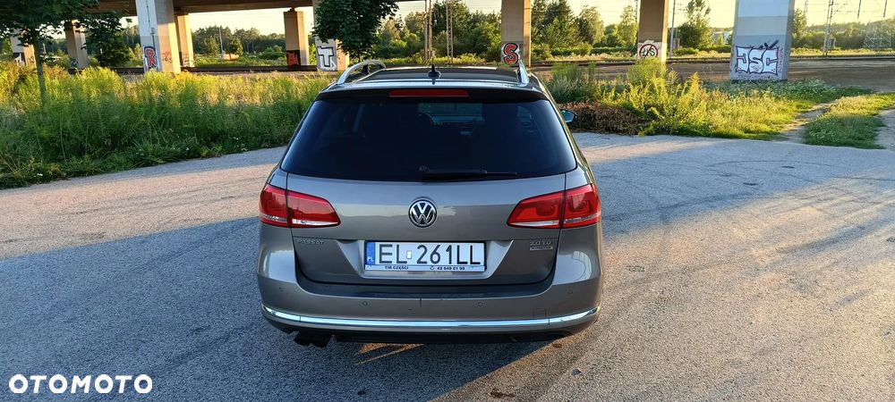 Volkswagen Passat 2.0 TDI Comfortline DSG - 10