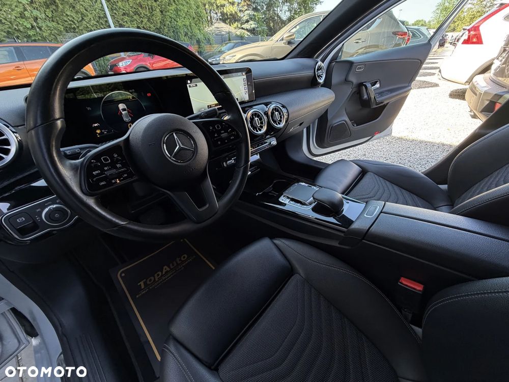 Mercedes-Benz Klasa A 180 d 7G-DCT Edition 1 - 19