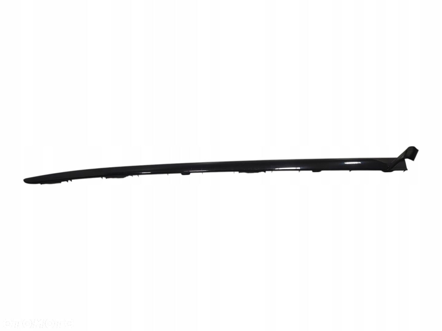 LISTWA SZYBY CZOŁOWEJ PRAWA PEUGEOT 3008 II 2016-2024 9810111980 - 1