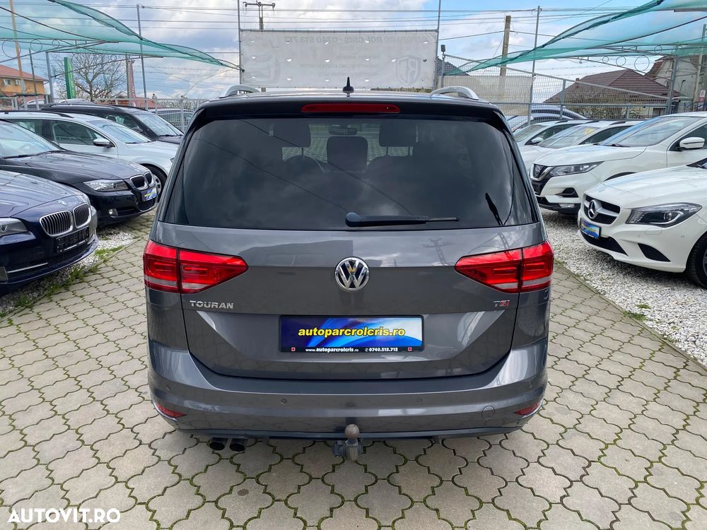 Volkswagen Touran - 5