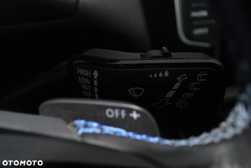 Volkswagen Passat ver-variant-plug--in--hybrid-gte - 31