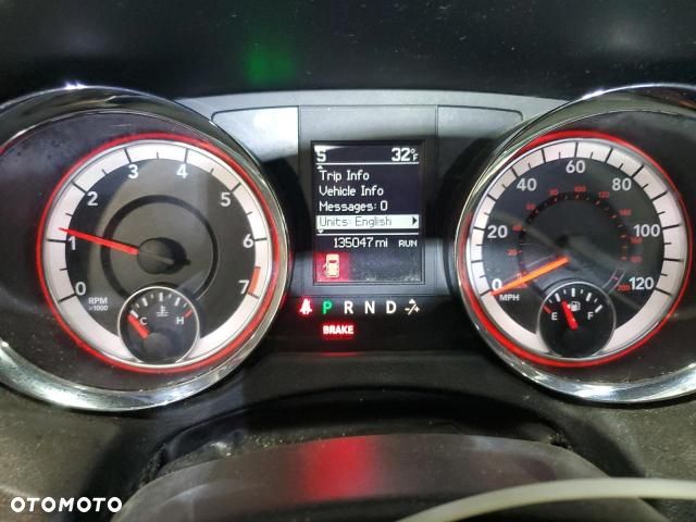 Dodge Grand Caravan 3.6 R/T - 30