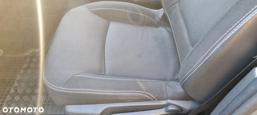 Renault Trafic Kombi 2.0 dCi L2 HD Pack Clim - 29