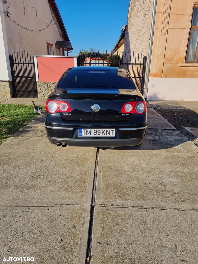 Volkswagen Passat 2.0TDI Comfortline DPF DSG - 6