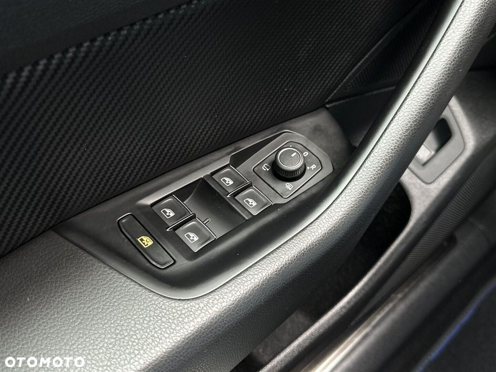 Volkswagen Arteon 2.0 TSI 4Motion R DSG - 17