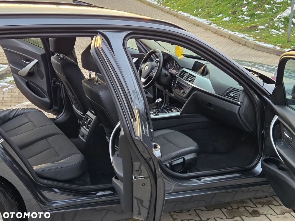 BMW Seria 3 320d Blue Performance Modern Line - 17