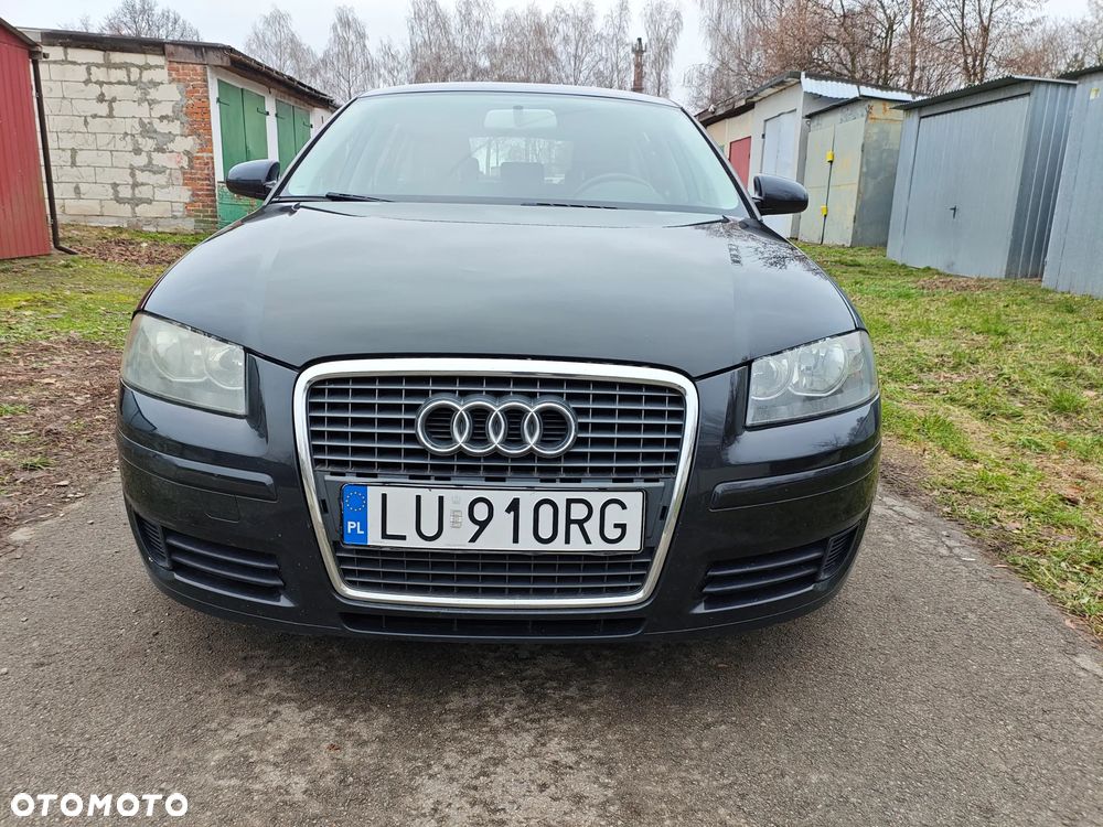 Audi A3 Sportback 1.6 FSI Attraction - 2