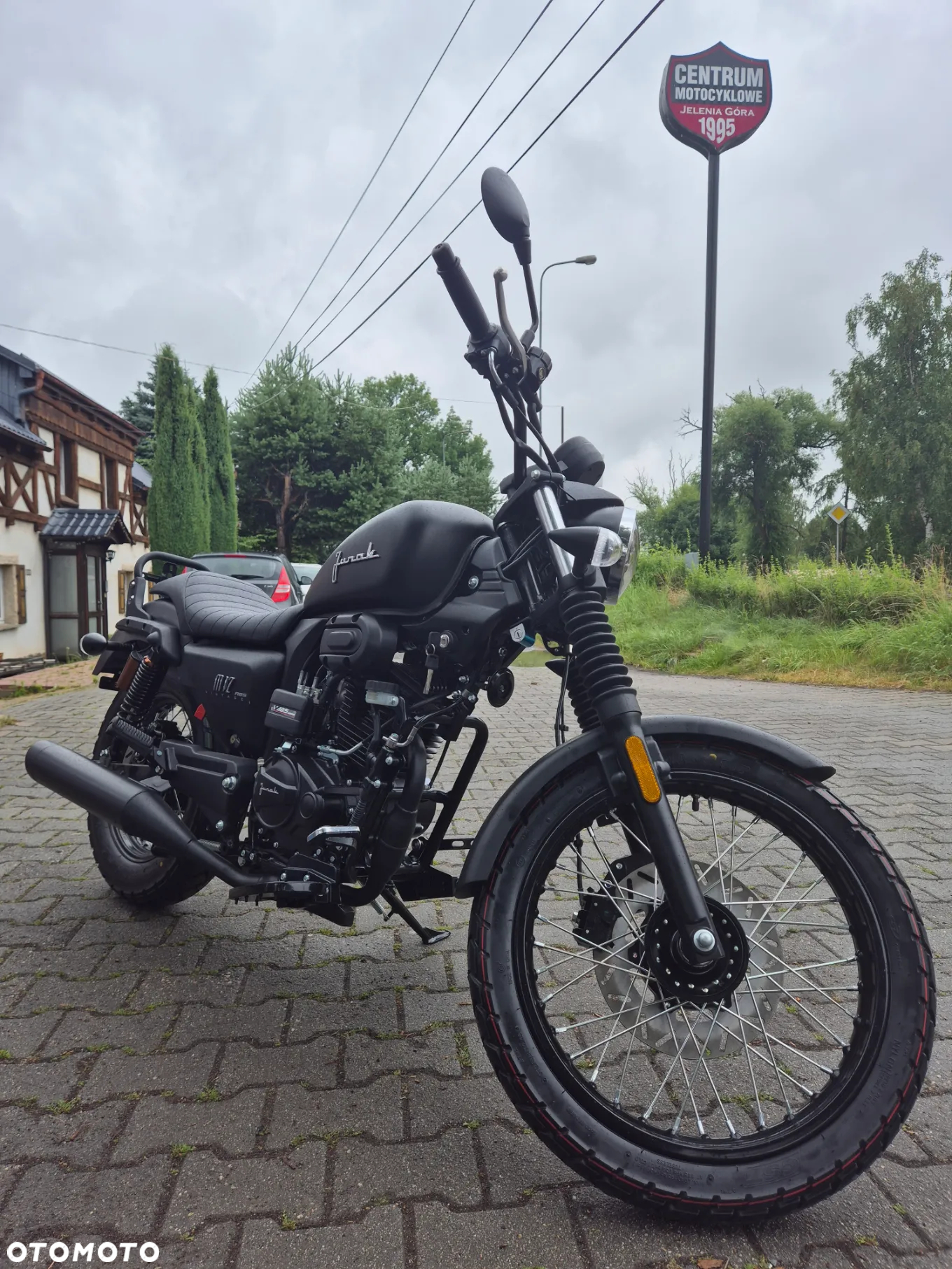 Junak M12 - 8