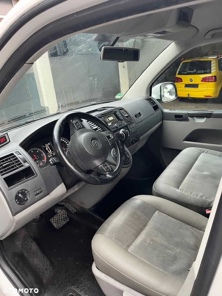 Volkswagen Transporter - 7