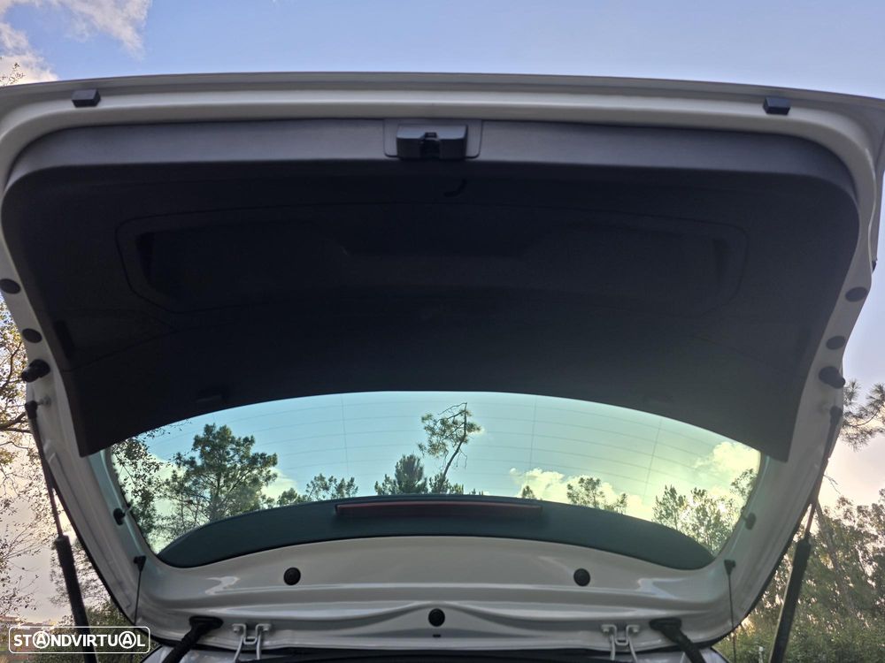 SEAT Arona 1.0 TSI FR - 32