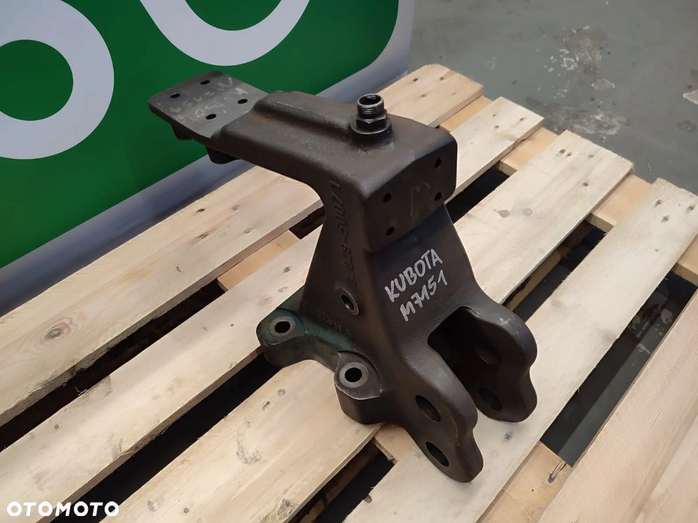 Zaczep łącznika V214711 3J02950071 KUBOTA M7151 - 4