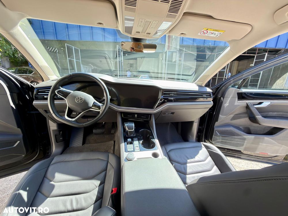 Volkswagen Touareg V6 TDI Elegance - 3