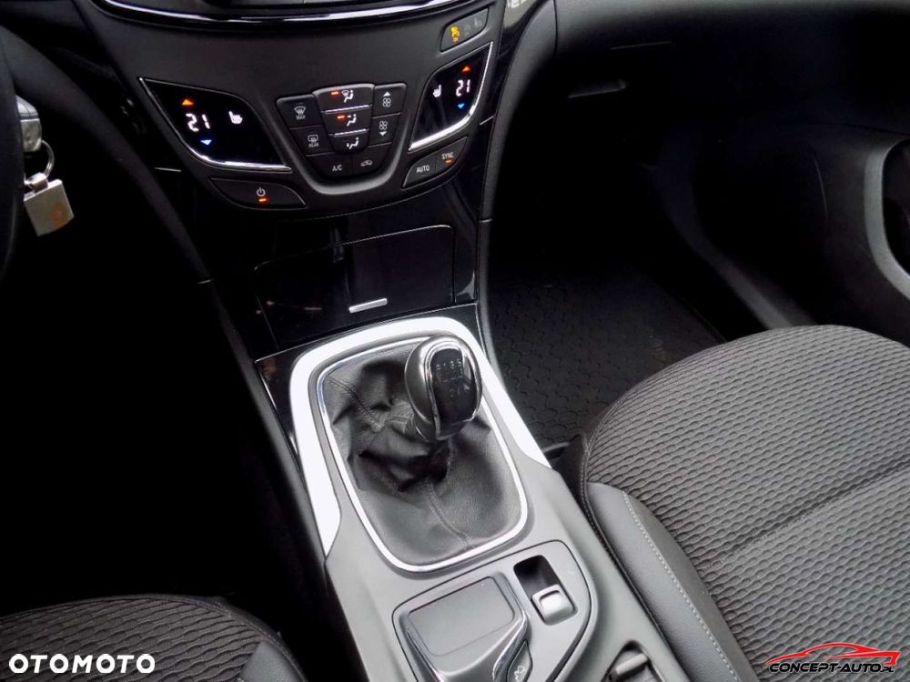 Opel Insignia - 26