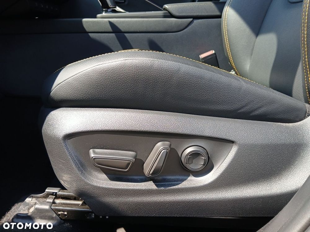 Toyota C-HR 2.0 Hybrid Dynamic Force Executive Premiere Edition - 39