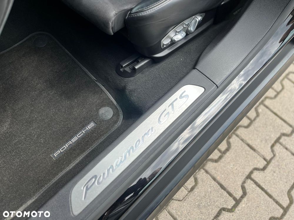 Porsche Panamera GTS - 17