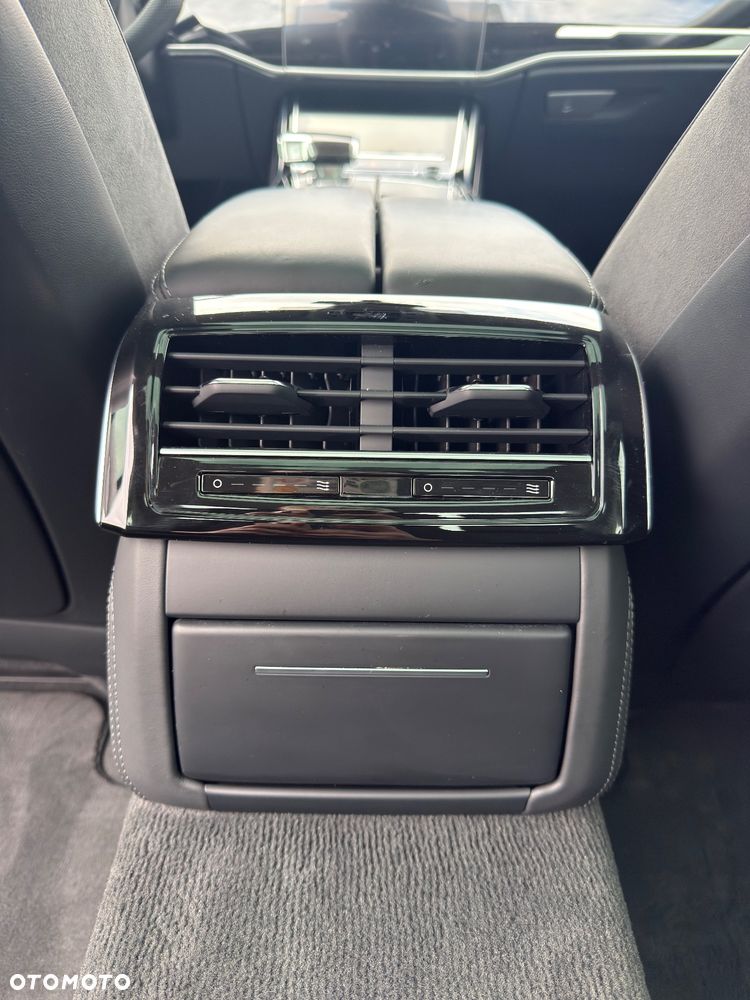 Audi S8 - 33