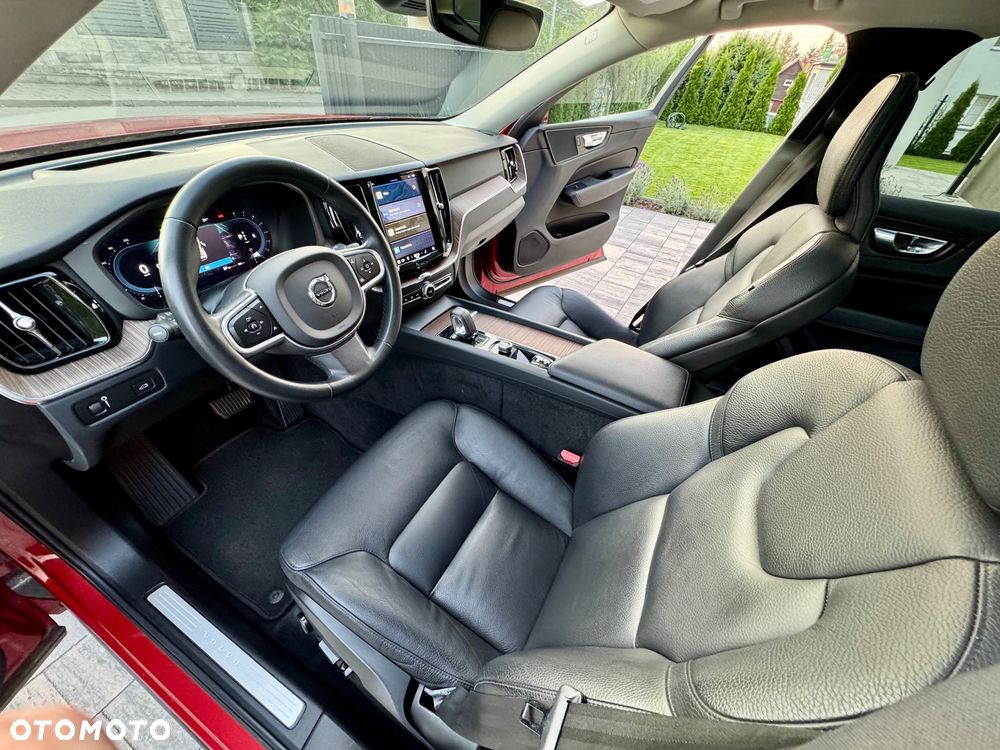 Volvo XC 60 B5 B Geartronic Momentum Pro - 23
