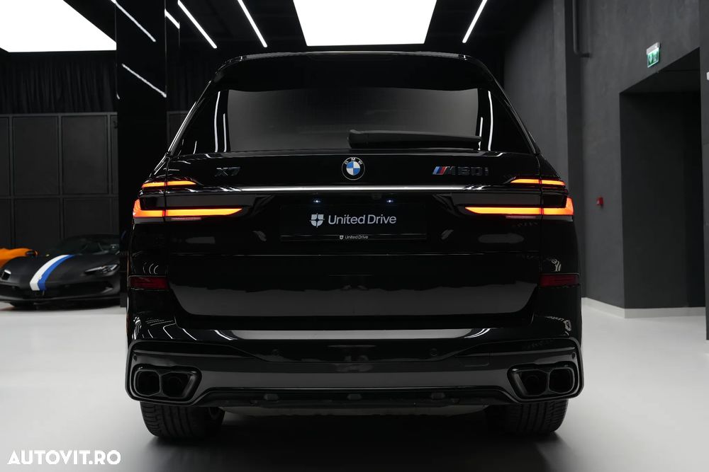 BMW X7 M60i xDrive AT MHEV - 36
