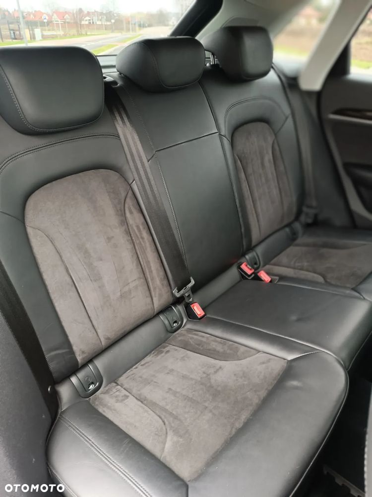 Audi Q3 2.0 TDI Quattro Edycja Specjalna - 16