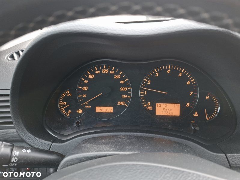 Toyota Avensis - 6