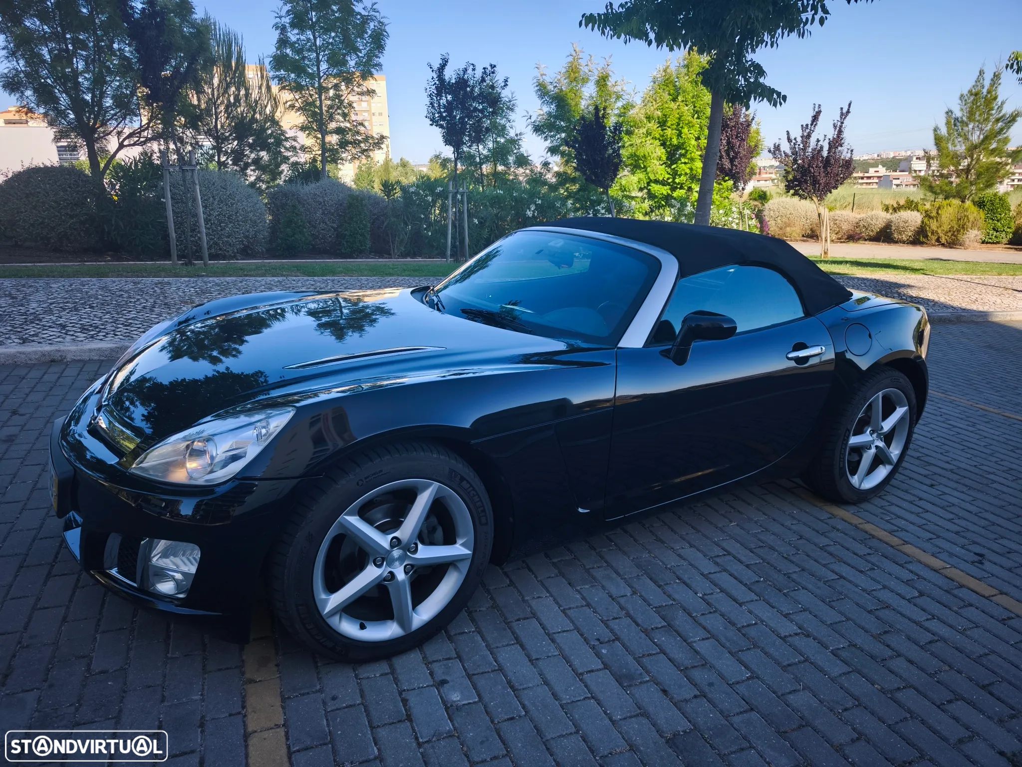 Opel GT 2.0 T - 1