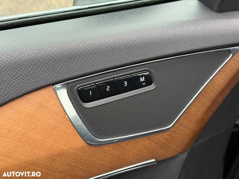 Volvo XC 90 D5 AWD Geartronic Momentum - 19