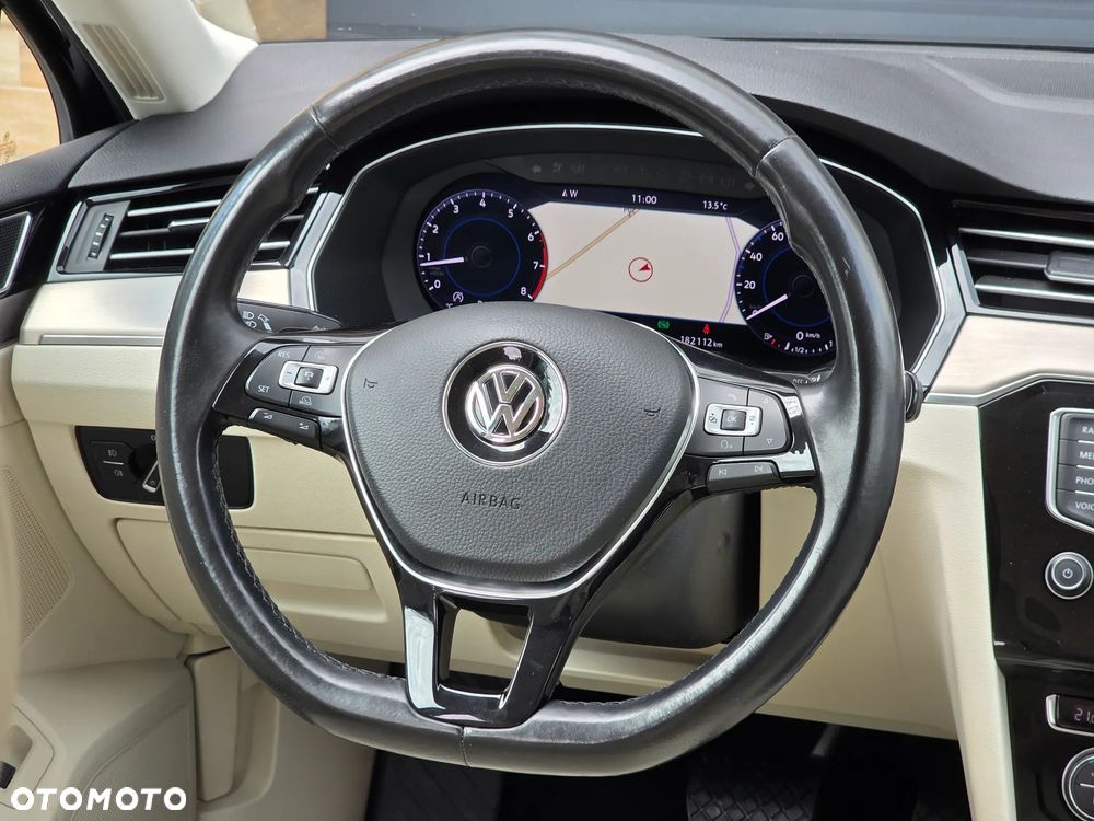 Volkswagen Passat Variant 1.4 TSI BMT ACT Highline DSG - 11