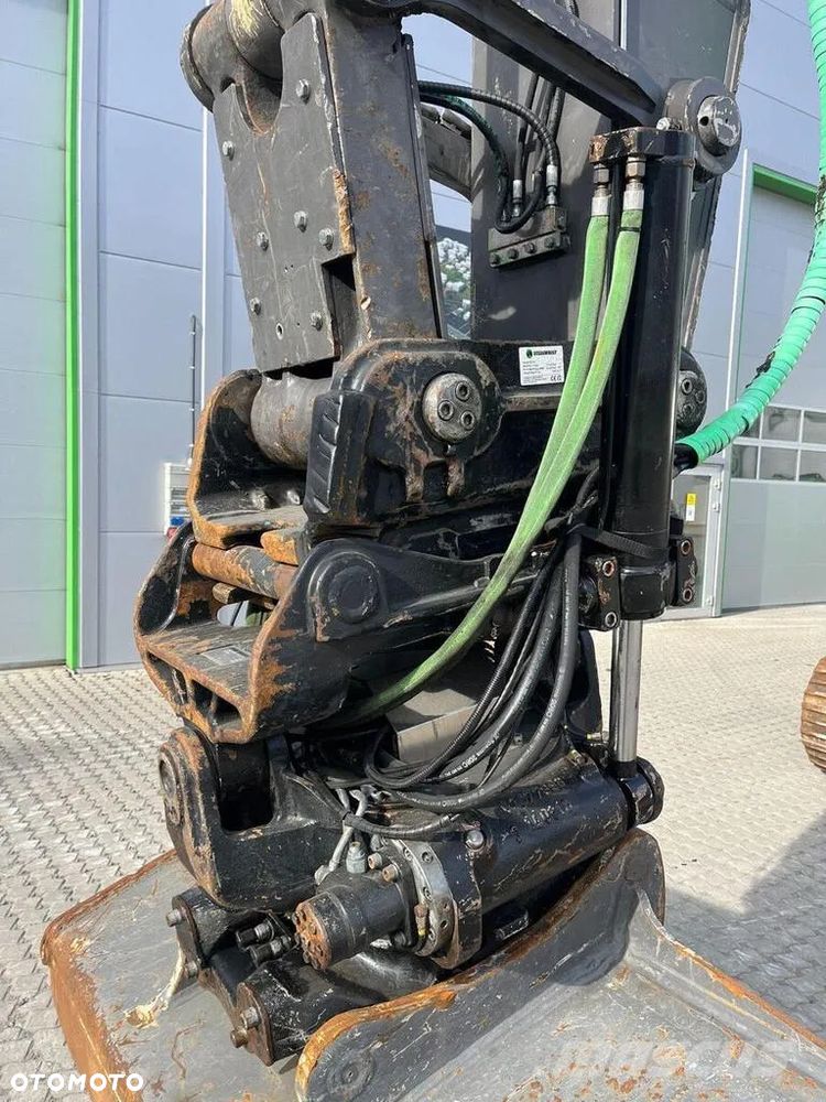 Volvo EC 300 EL - 29