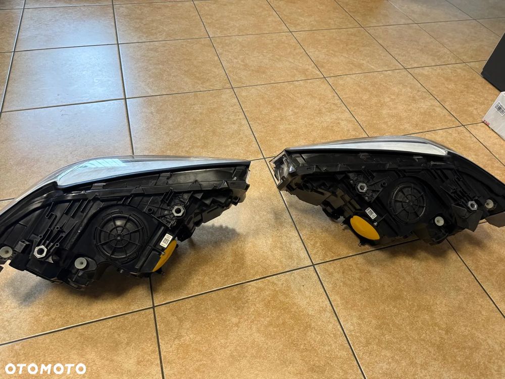 Lampa lampy przednie BMW X5 G05 30 8499122-03 - 5