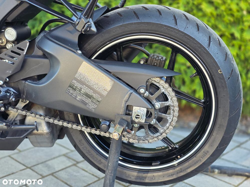 Kawasaki ZX - 30