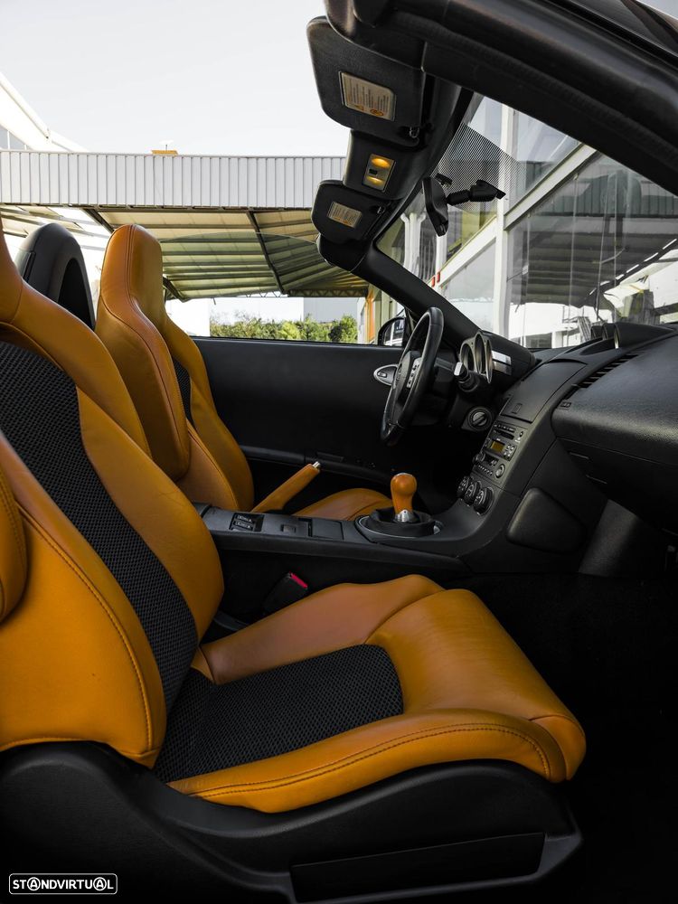 Nissan 350 Z Premium Pack - 19