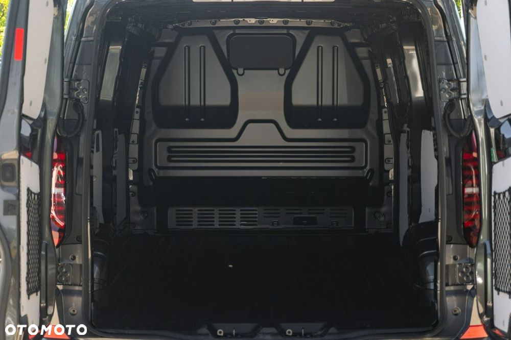Volkswagen Transporter - 12