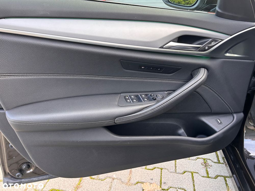 BMW Seria 5 520d Efficient Dynamics Edition Luxury Line - 16