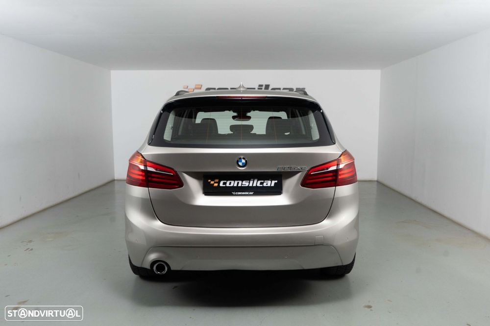 BMW 225xe Active Tourer Line Luxury - 6