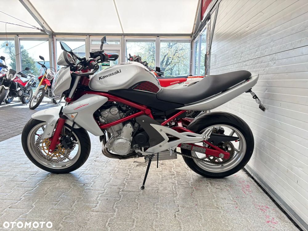 Kawasaki ER - 15
