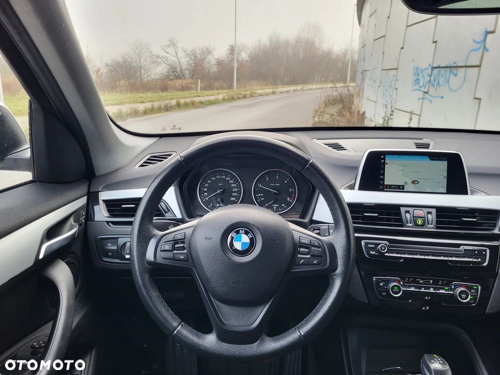 BMW X1 - 11