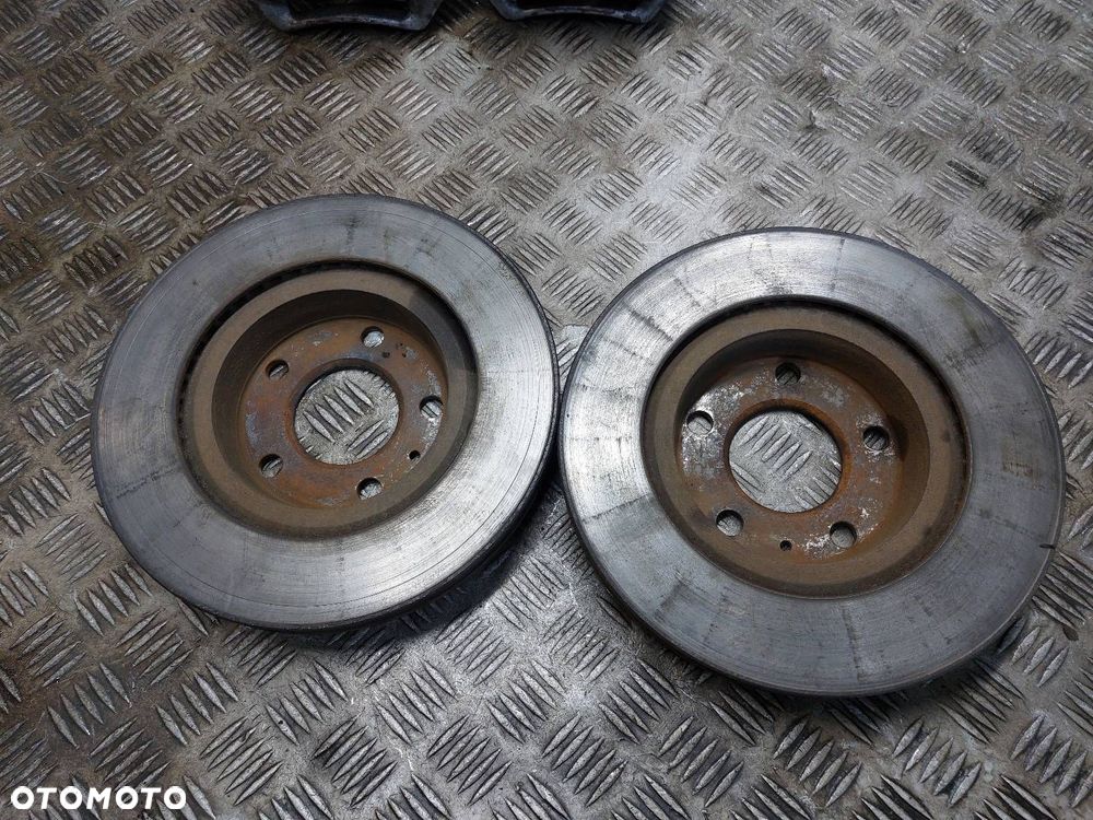TARCZE HAMULCOWE PRZÓD + KLOCKI + ZACISKI AUDI A4 B5 1.8 20V - 2