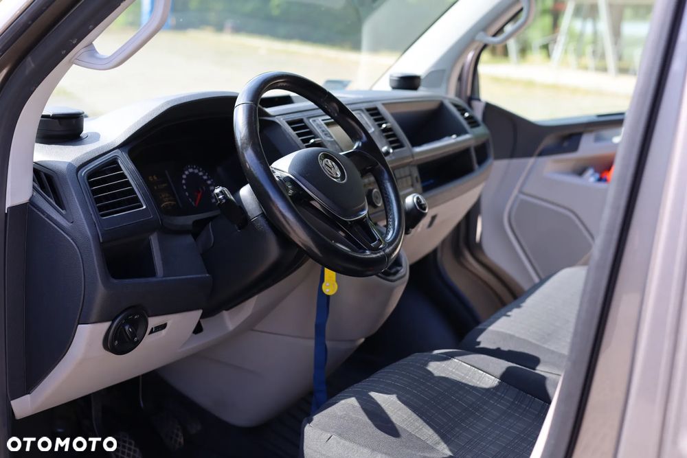 Volkswagen Caravelle 2.0 TDI L1 Highline - 11