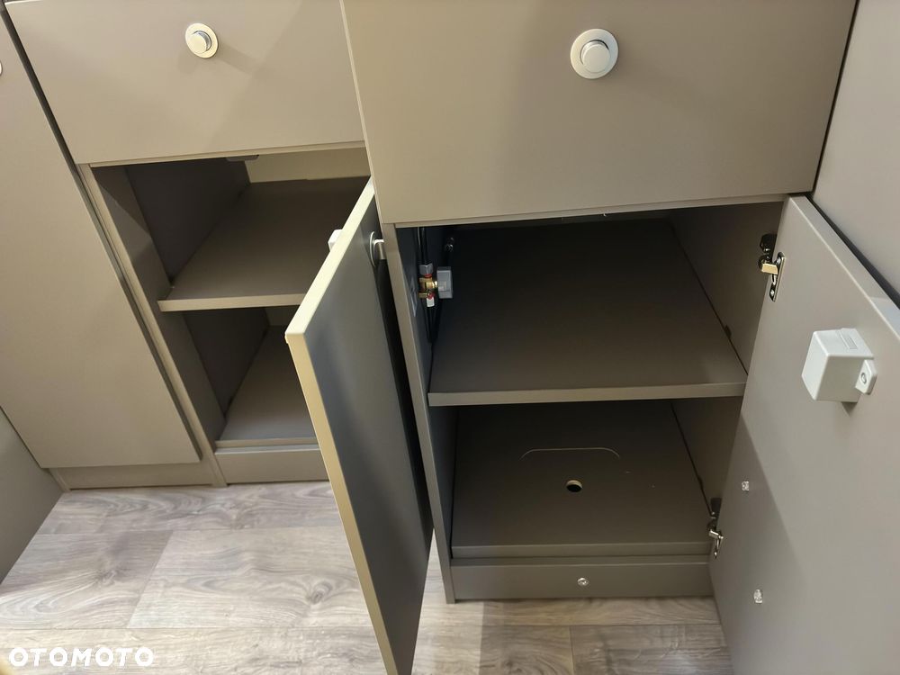 LMC Tourer Lift H664G - 4 osobowy, Używany, FV23%, Doposażony - 23