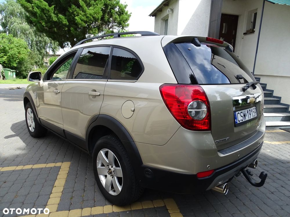 Chevrolet Captiva 2.4 LS - 7