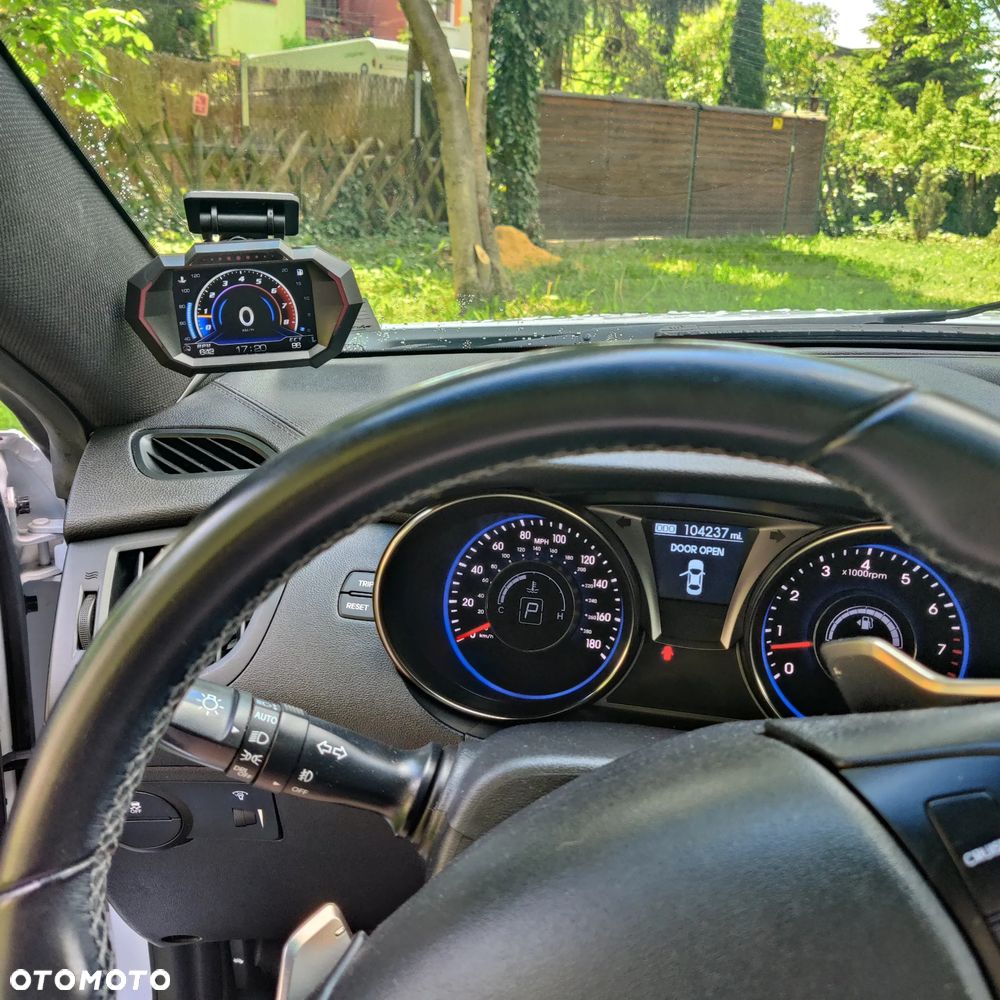 Hyundai Genesis - 24