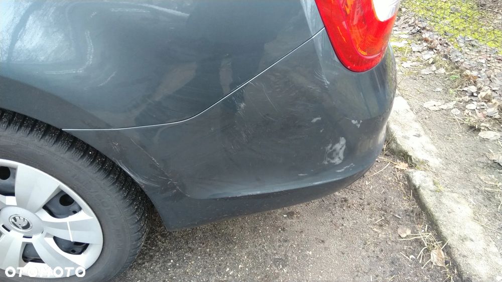 Skoda RAPID 1.2 TSI Ambition - 17