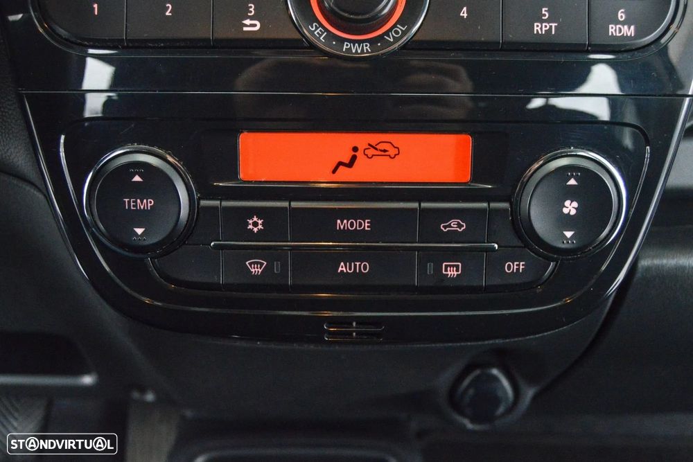 Mitsubishi Space Star 1.2 Intense - 39