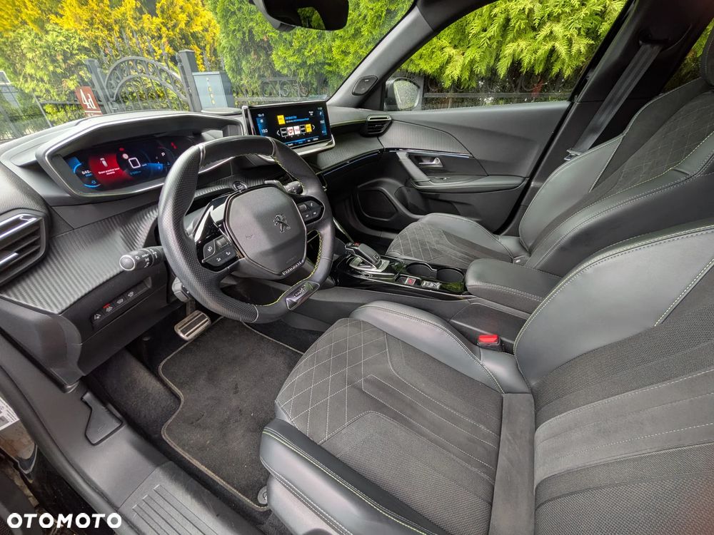 Peugeot 2008 1.2 PureTech GT Pack S&S EAT8 - 8