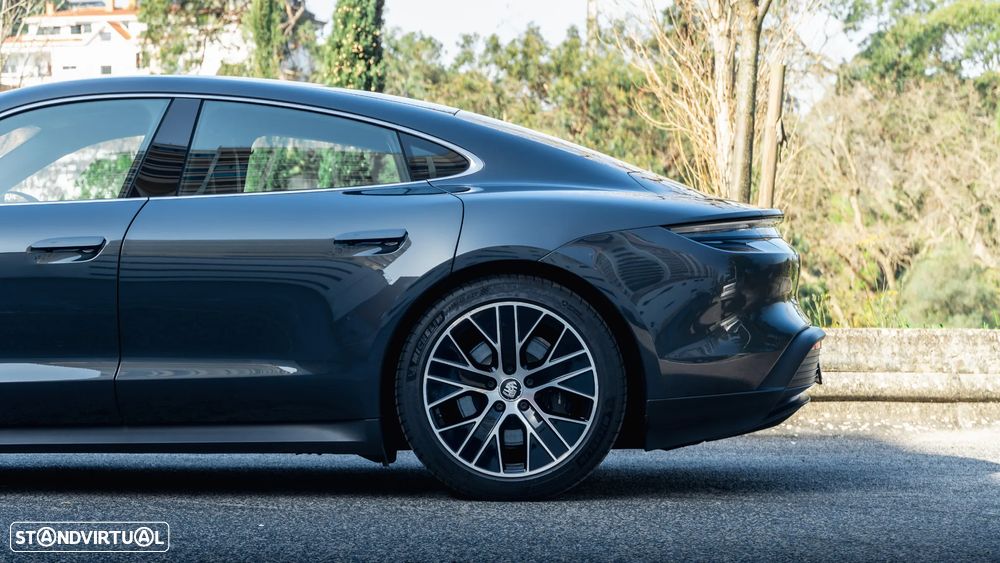 Porsche Taycan Standard - 5